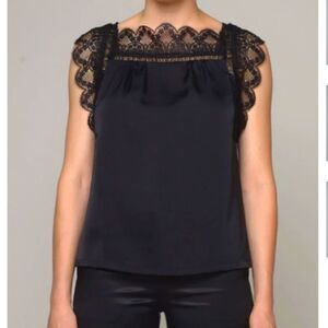 Cistar New York Iris Black Lace Shoulder Top